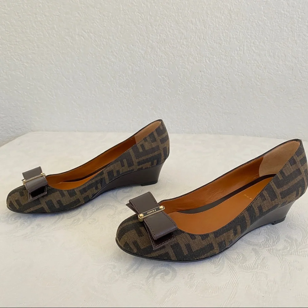 fendi zucca bow wedge